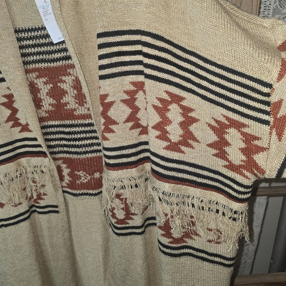 Maurices Long Sleeve Aztec Sweater Cardigan, Womens 3X Fringe NWT - Picture 4 of 10